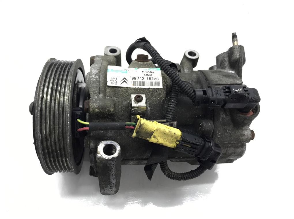 Компрессор кондиционера для Citroen C3, 2011 г. 1.4 i бензин б/у