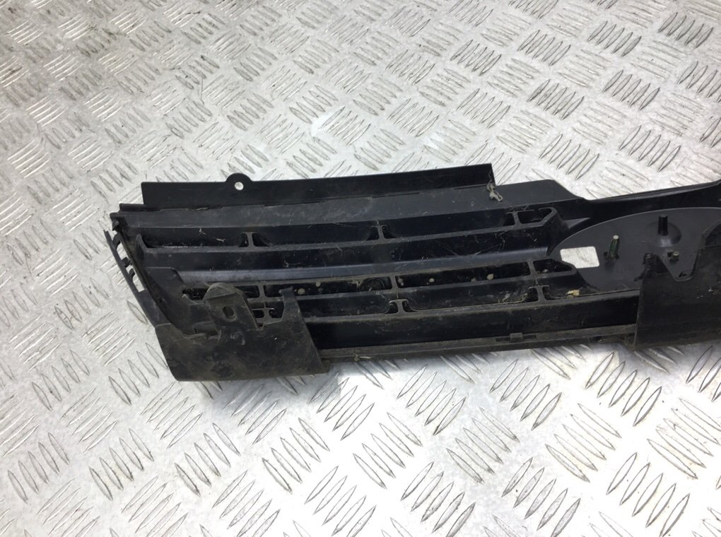 Решетка радиатора для Ford S-Max, 2011 г. 2.0 TDCi дизель б/у — фото 5