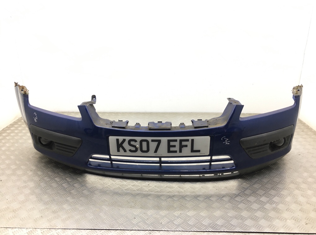 Бампер передний для Ford Focus, 2007 г. 1.6 i бензин б/у