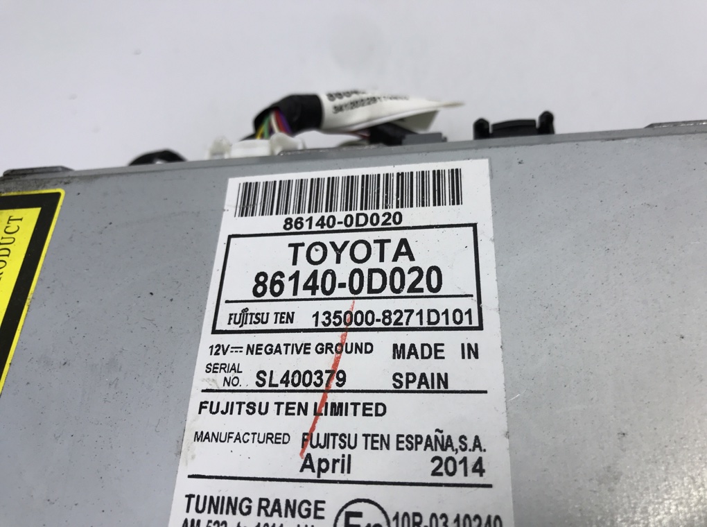 Магнитола для Toyota Yaris, 2014 г. 1.3 i бензин б/у — фото 5