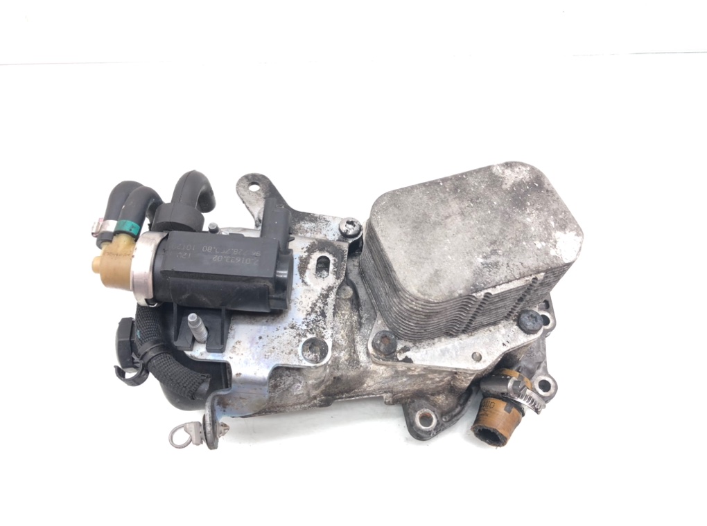 Корпус масляного фильтра для Citroen C4, 2011 г. 1.6 HDi дизель б/у — фото 5