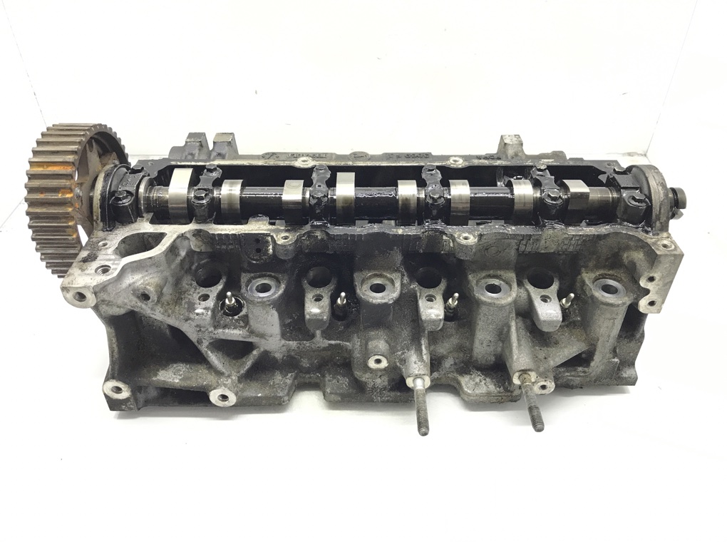 Головка блока цилиндров для Renault Kangoo, 2011 г. 1.5 DCi дизель б/у