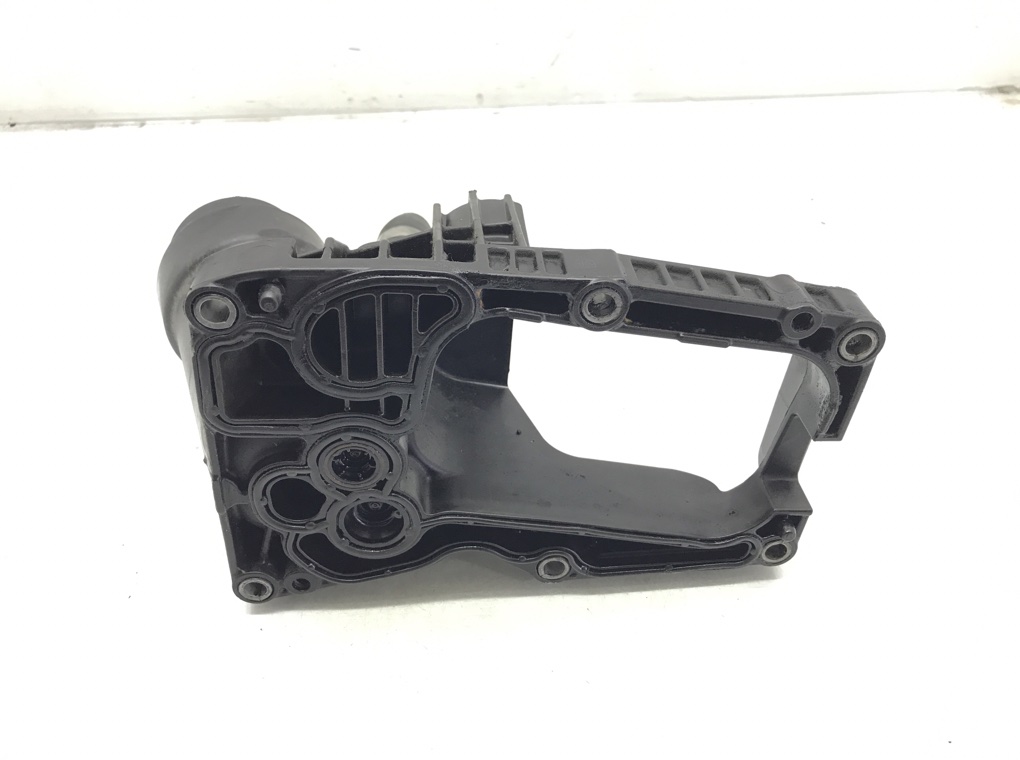 Корпус масляного фильтра для BMW 3 E90/E91/E92/E93, 2011 г. 2.0 TD дизель б/у — фото 4