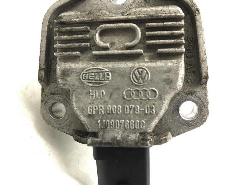 Датчик уровня масла для Volkswagen Golf, 2005 г. 2.0 SDi дизель б/у — фото 5