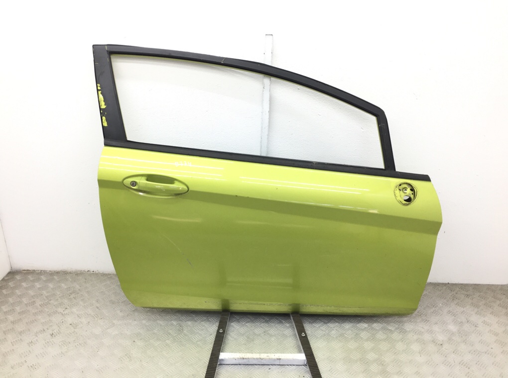 Дверь передняя правая для Ford Fiesta, 2010 г. 1.2 i бензин б/у