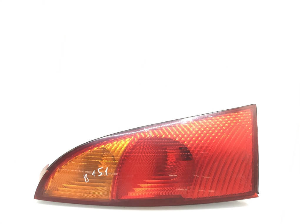Фонарь задний левый для Ford Focus, 2002 г. 1.6 i бензин б/у