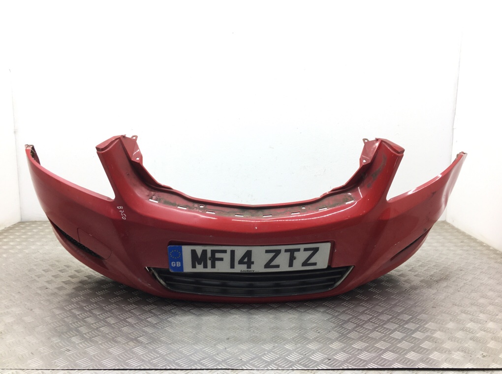 Бампер передний для Opel Zafira, 2014 г. 1.8 i бензин б/у