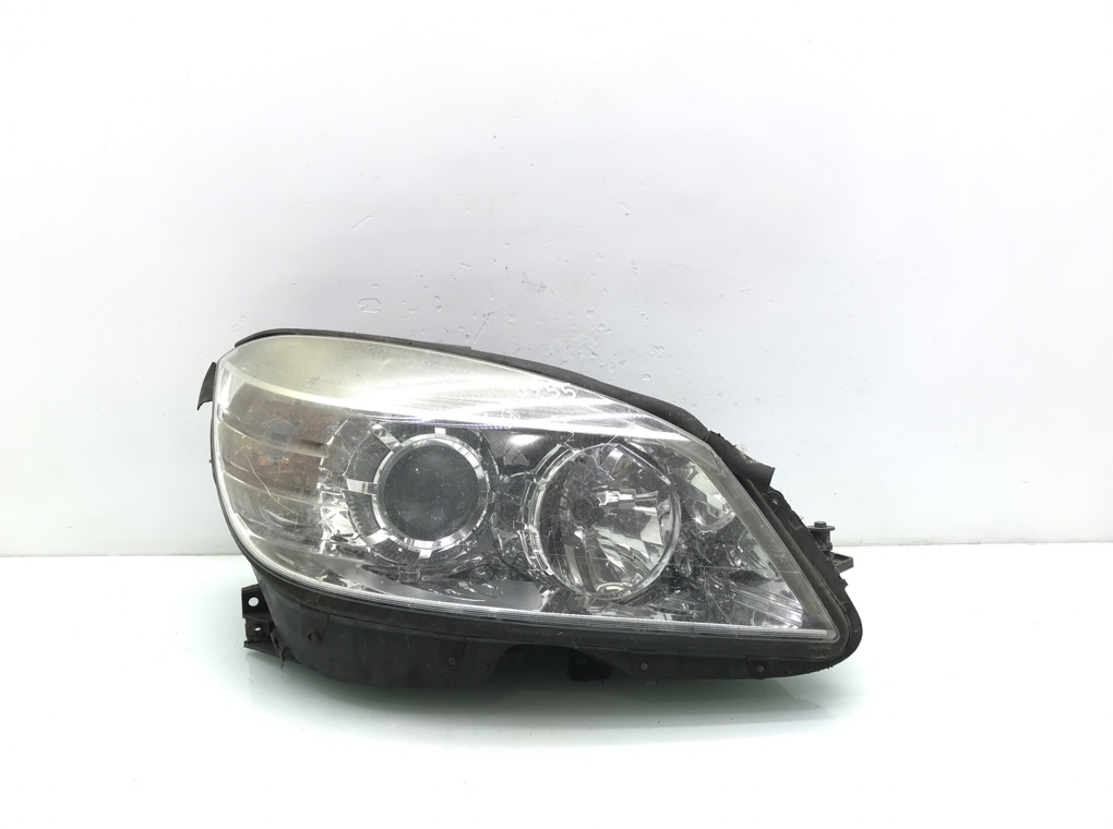 Фара правая для Mercedes C W204, 2008 г. 2.2 CDi дизель б/у