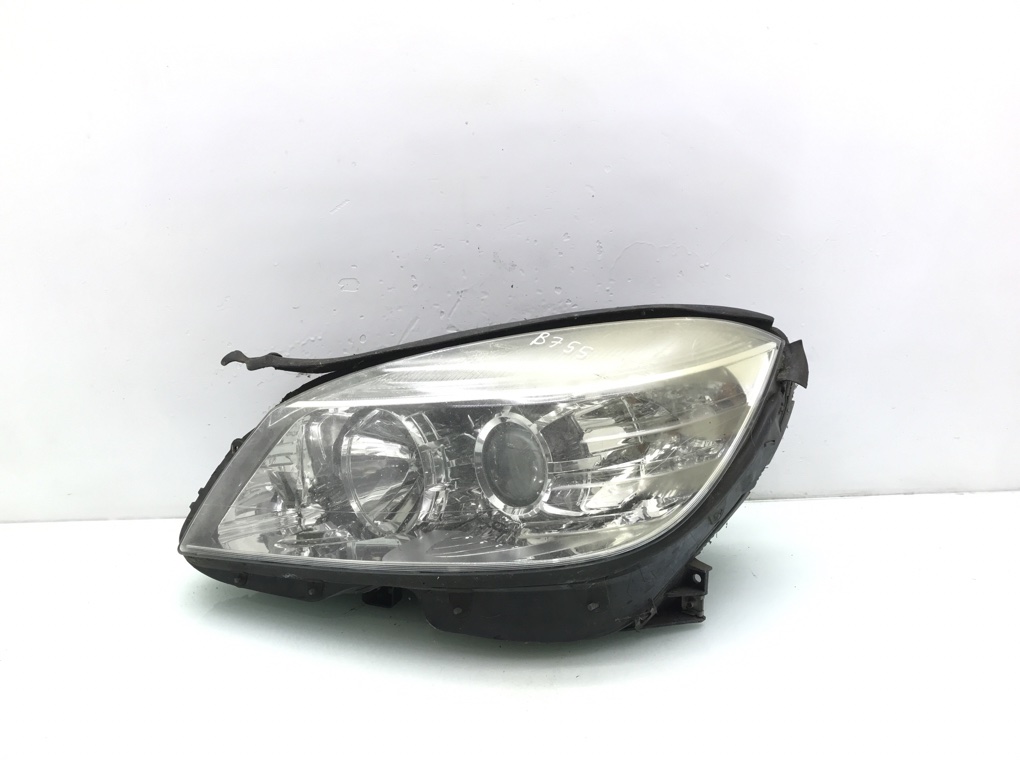 Фара левая для Mercedes C W204, 2008 г. 2.2 CDi дизель б/у