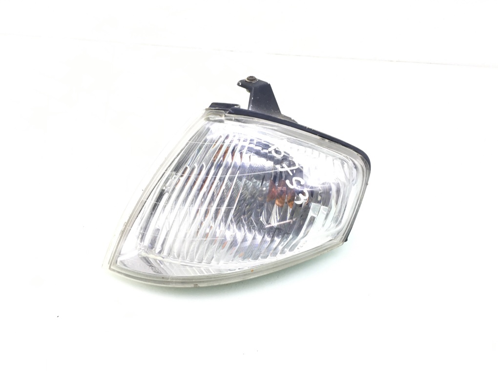 Поворотник левый для Mazda 323F, 2000 г. 1.9 i бензин б/у