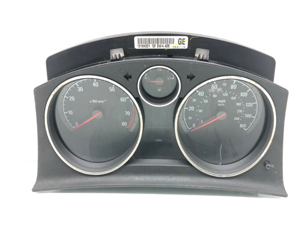 Щиток приборов (приборная панель) для Opel Astra, 2005 г. 1.6 i бензин б/у