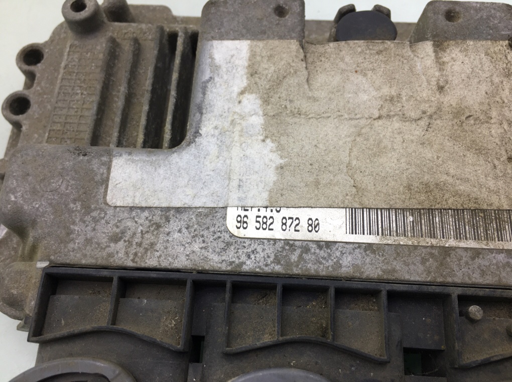 Блок управления двигателем для Peugeot 206, 2005 г. 1.6 i бензин б/у — фото 6