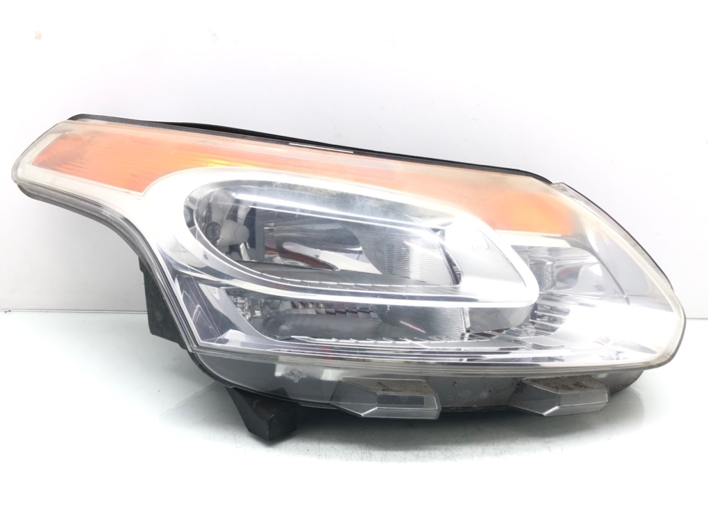 Фара правая для Citroen C3 Picasso, 2009 г. 1.4 i бензин б/у