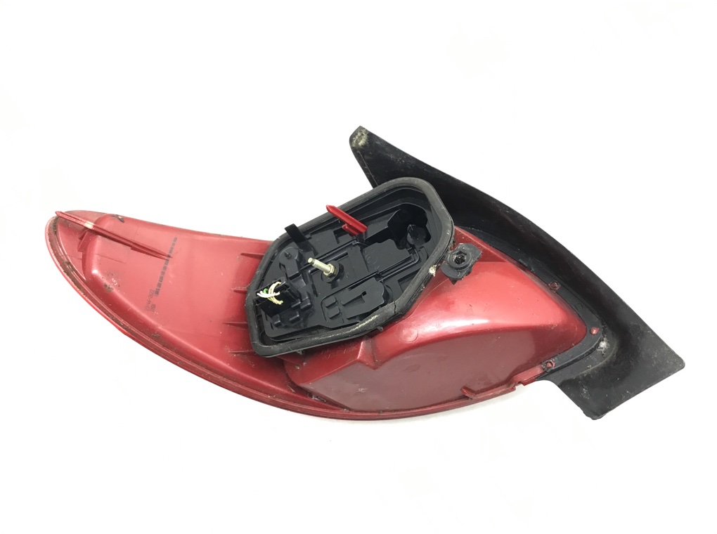 Фонарь задний правый для Peugeot 206, 2002 г. 1.4 i бензин б/у — фото 3