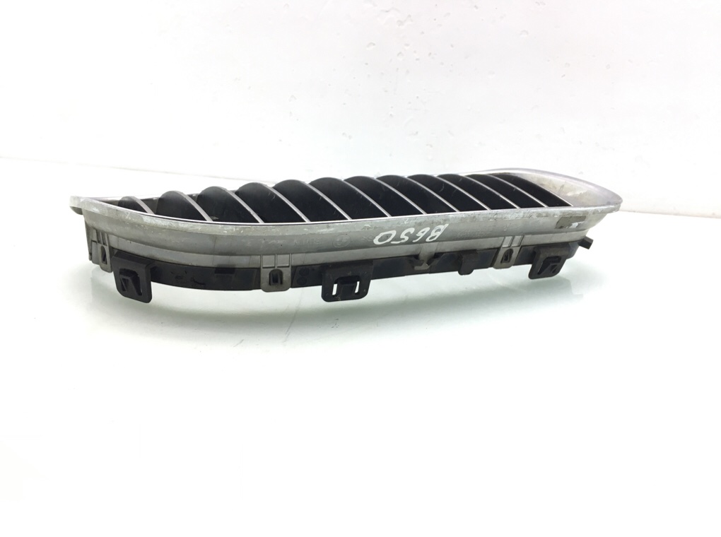 Решетка радиатора для BMW 3 E90/E91/E92/E93, 2011 г. 2.0 TD дизель б/у — фото 3