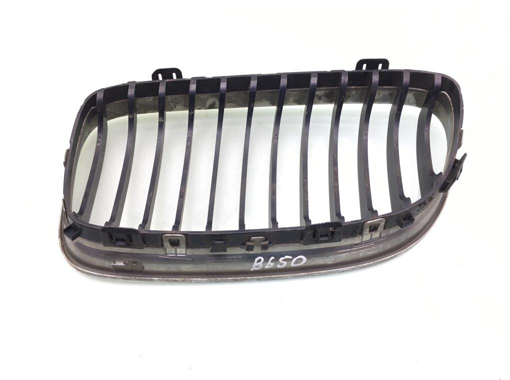 Решетка радиатора для BMW 3 E90/E91/E92/E93, 2011 г. 2.0 TD дизель б/у — фото 4
