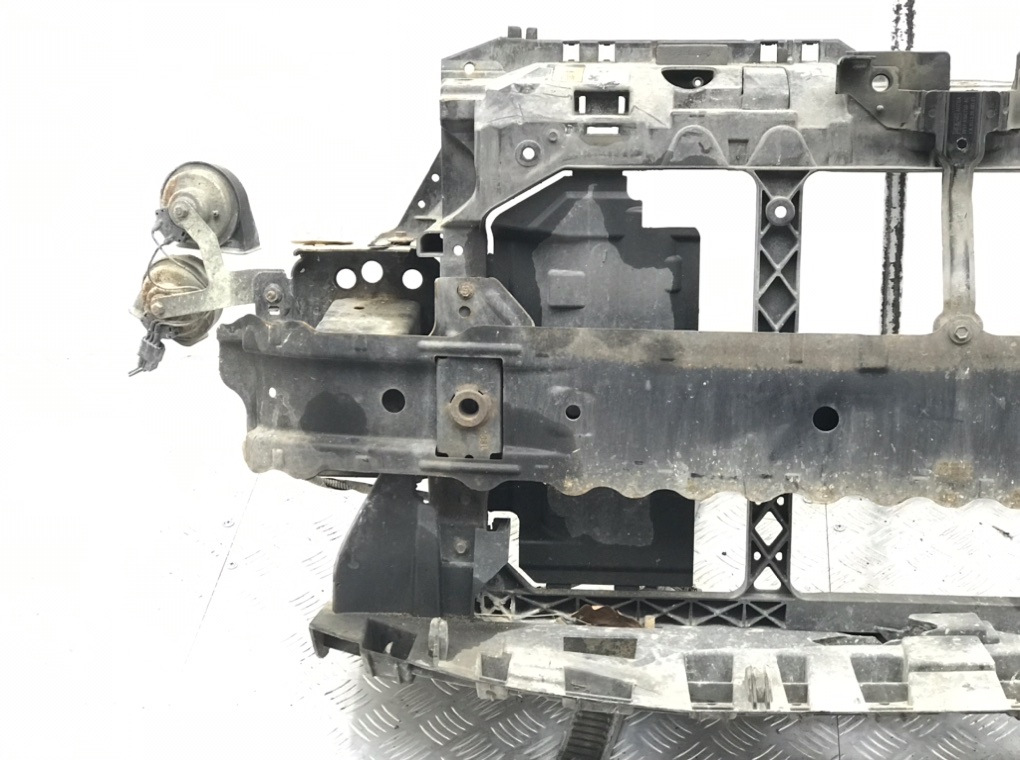 Панель передняя (телевизор) для Ford Fiesta, 2012 г. 1.2 i бензин б/у — фото 3