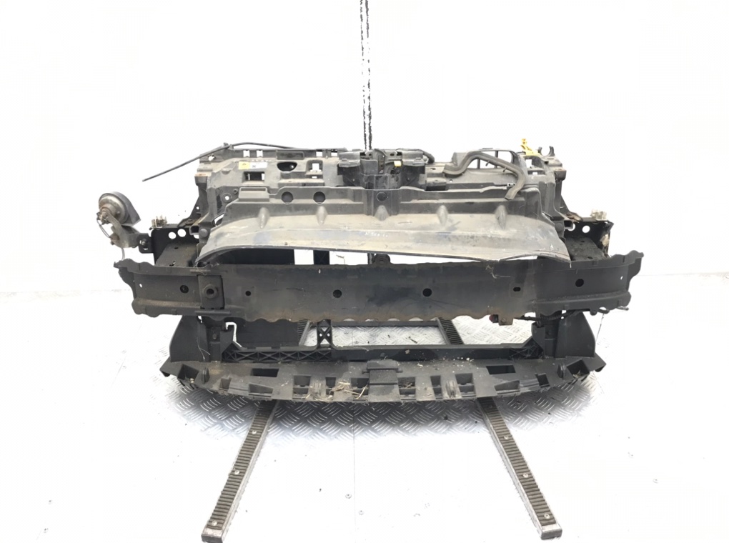 Панель передняя (телевизор) для Ford Fiesta, 2012 г. 1.2 i бензин б/у