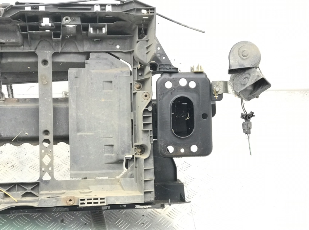 Панель передняя (телевизор) для Ford Fiesta, 2012 г. 1.2 i бензин б/у — фото 6
