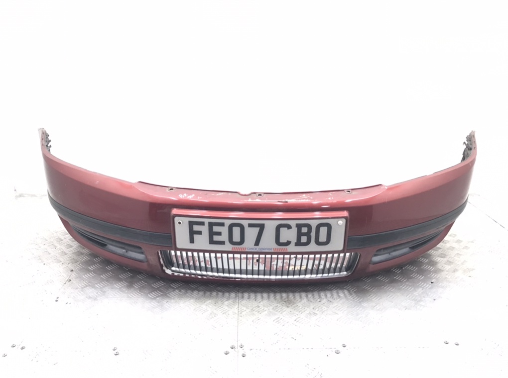 Бампер передний для Skoda Superb, 2007 г. 2.0 TDI дизель б/у