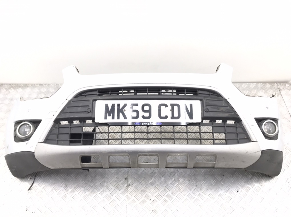 Бампер передний для Ford Kuga, 2009 г. 2.0 TDCi дизель б/у