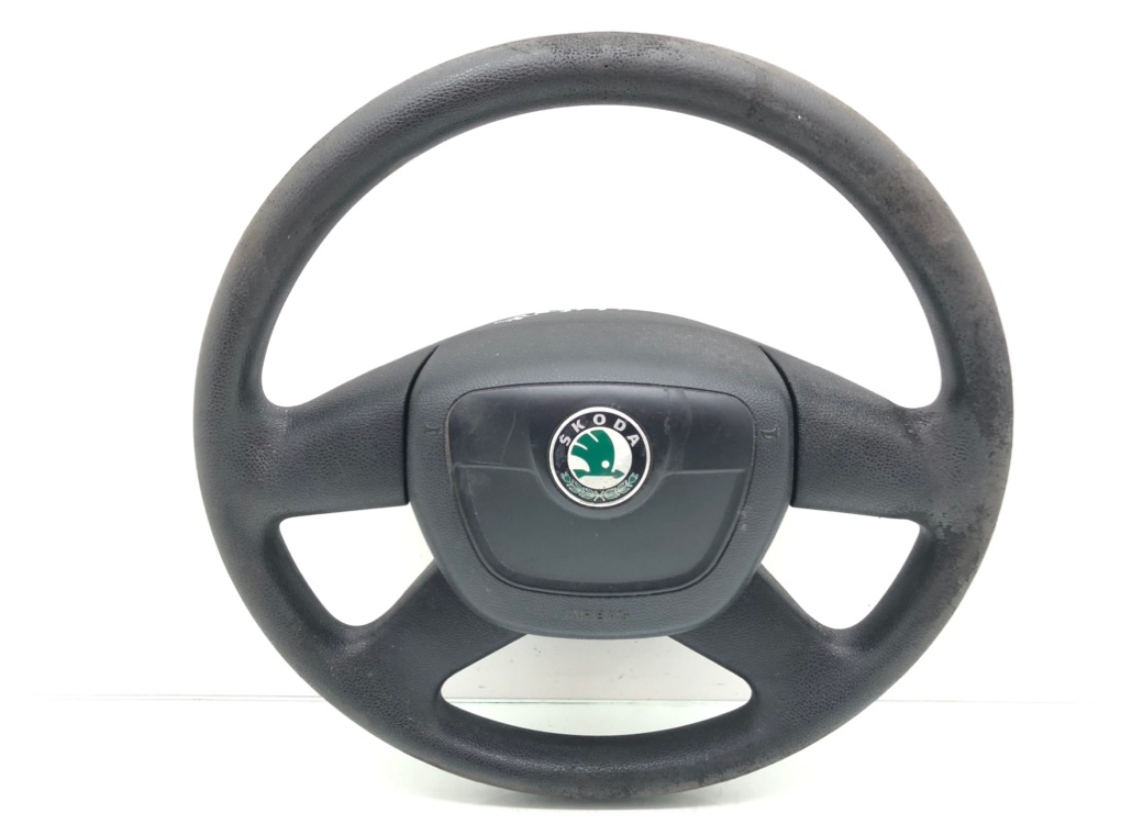Руль для Skoda Fabia, 2010 г. 1.2 i бензин б/у