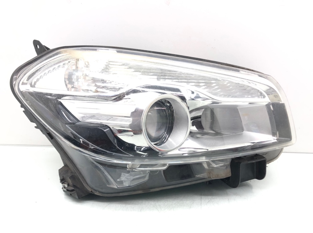 Фара правая для Nissan Qashqai, 2010 г. 1.6 i бензин б/у