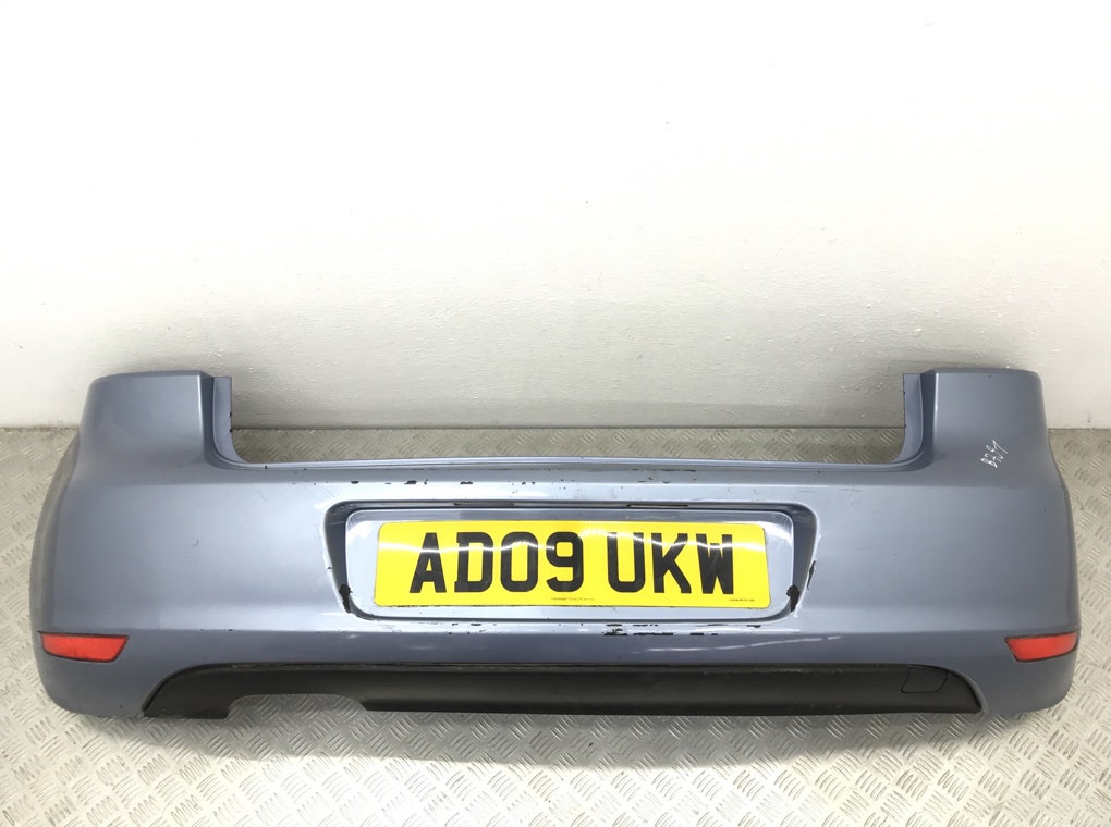 Бампер задний для Volkswagen Golf, 2009 г. 2.0 TDi дизель б/у
