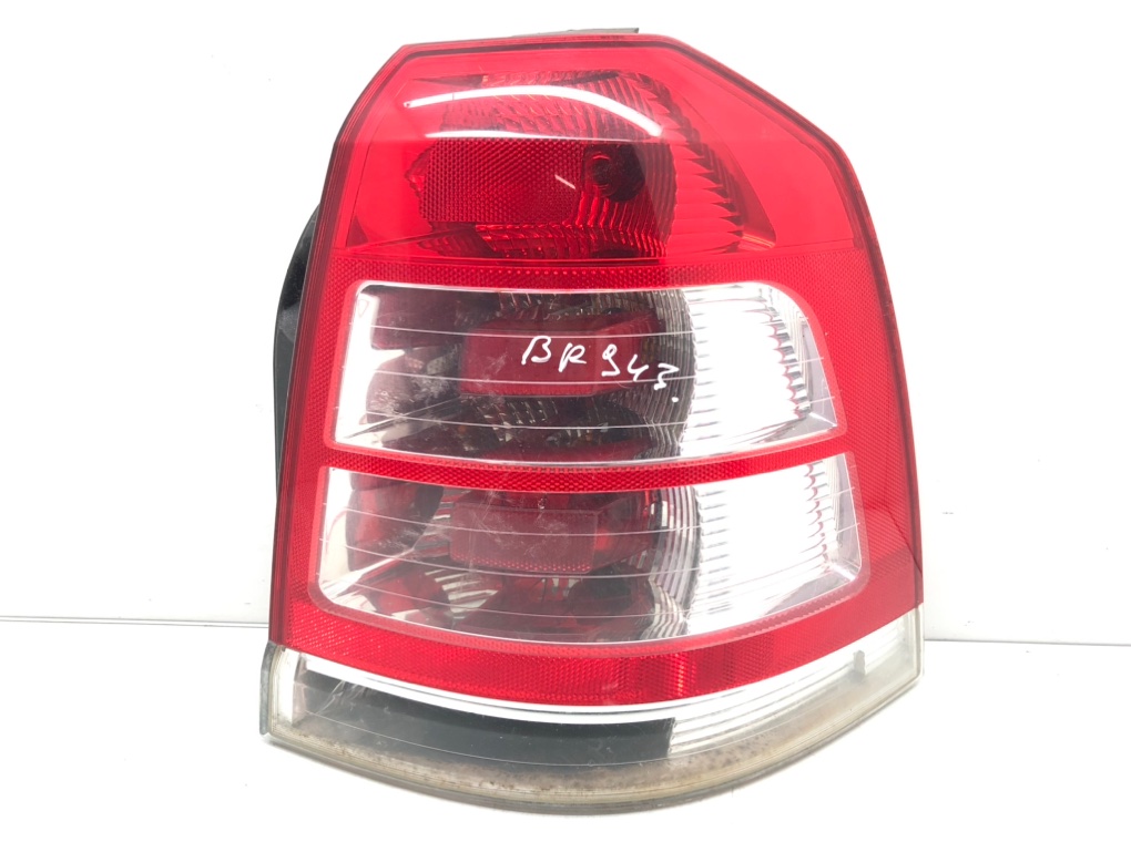 Фонарь задний правый для Opel Zafira, 2012 г. 1.7 CDTi дизель б/у