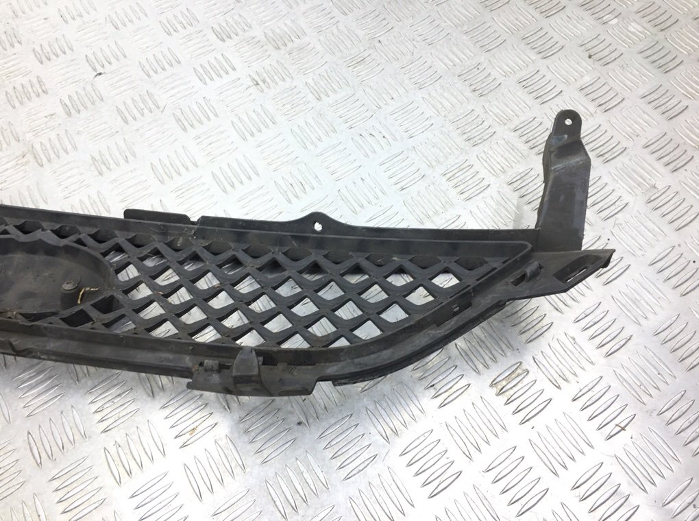 Решетка радиатора для Ford Galaxy, 2006 г. 2.0 TDCi дизель б/у — фото 4