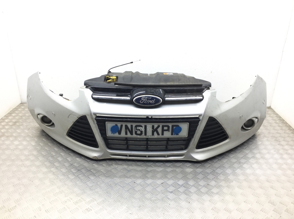 Бампер передний для Ford Focus, 2011 г. 1.6 TDCi дизель б/у