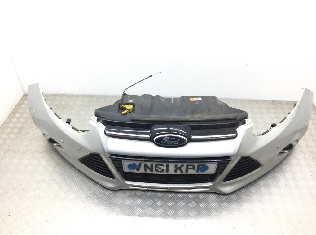 Бампер передний для Ford Focus, 2011 г. 1.6 TDCi дизель б/у — фото 2