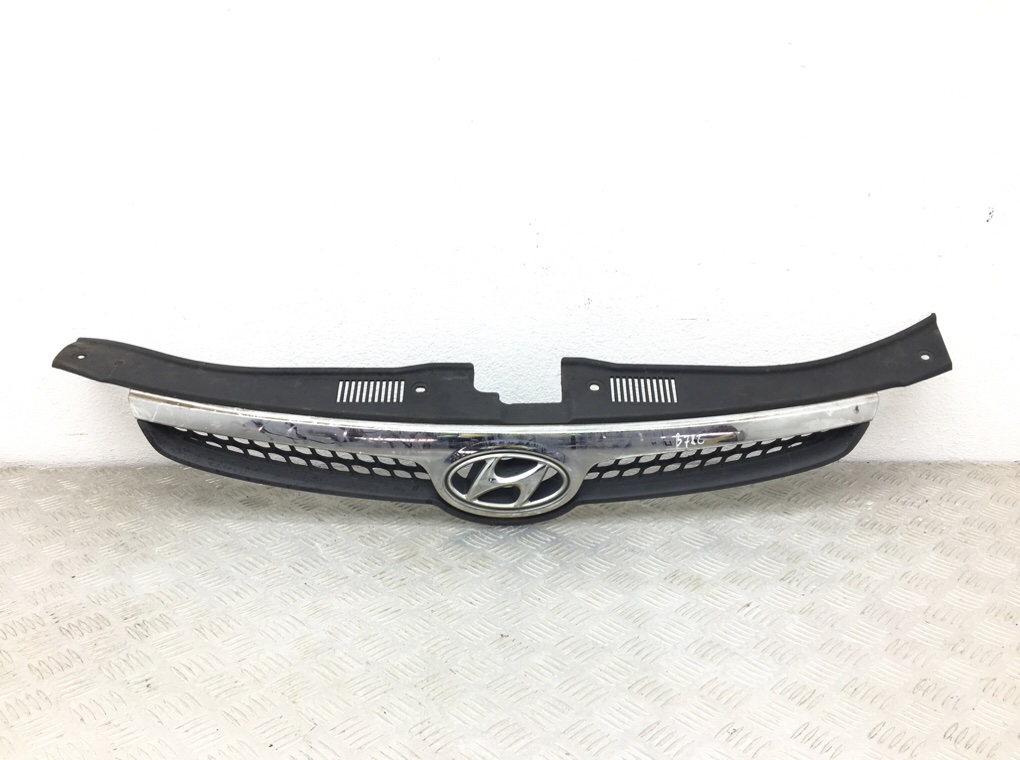 Решетка радиатора для Hyundai i30, 2009 г. 1.4 i бензин б/у