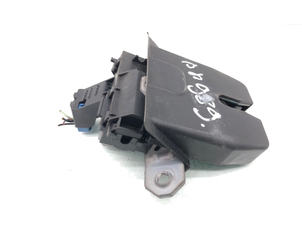 Замок багажника для Ford Kuga, 2009 г. 2.0 TDCi дизель б/у — фото 3