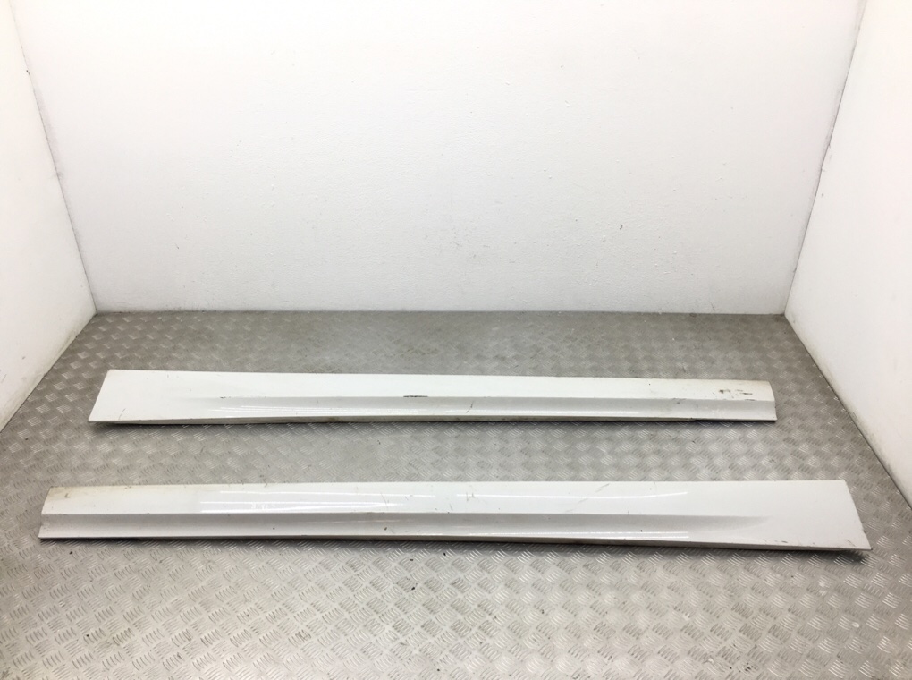 Накладка на порог для BMW 3 E90/E91/E92/E93, 2010 г. 2.0 TD дизель б/у