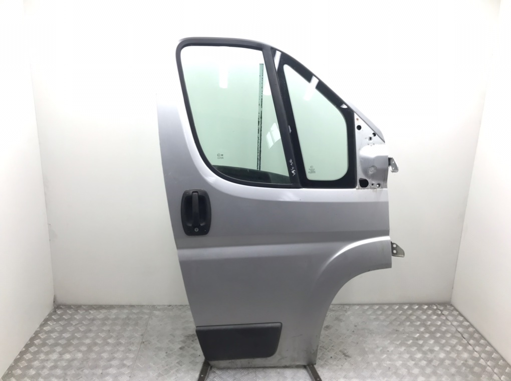 Дверь передняя правая для Citroen Jumper, 2015 г. 2.2 HDi дизель б/у
