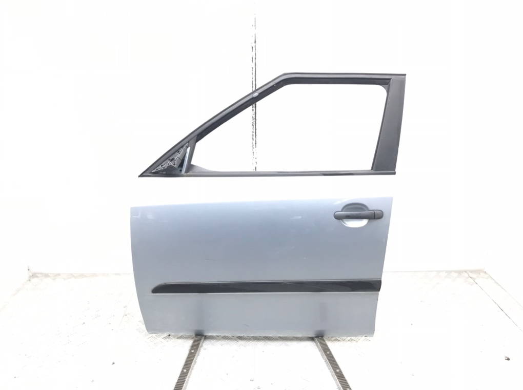 Дверь передняя левая для Skoda Fabia, 2010 г. 1.2 i бензин б/у