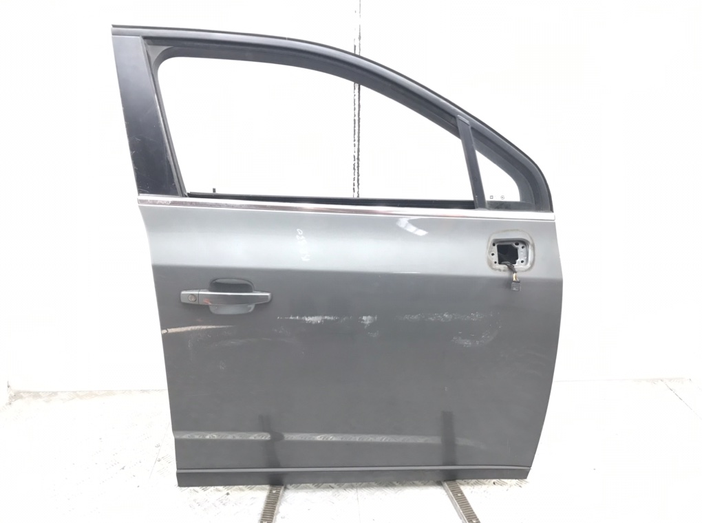 Дверь передняя правая для Chevrolet Orlando, 2011 г. 2.0 CDi дизель б/у