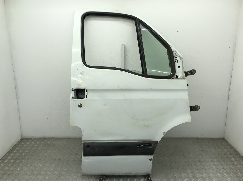 Дверь передняя правая для Opel Movano, 2003 г. 2.5 DCi дизель б/у
