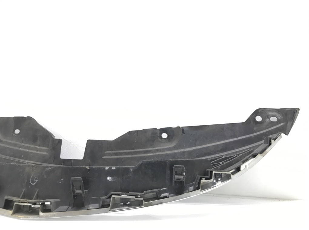 Решетка радиатора для Mazda 6, 2011 г. 1.8 i бензин б/у — фото 5