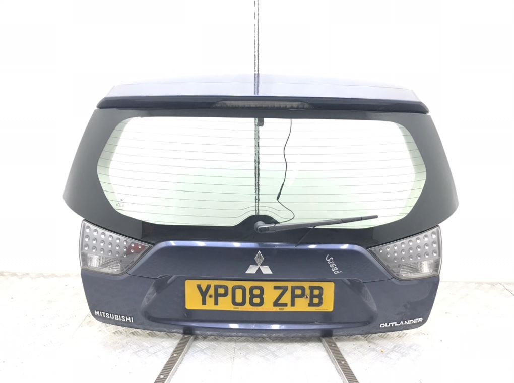 Крышка багажника для Mitsubishi Outlander, 2008 г. 2.0 DiD дизель б/у