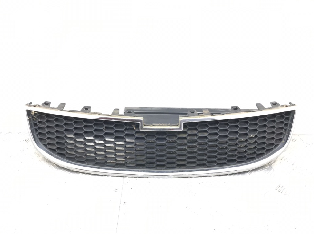 Решетка радиатора для Chevrolet Orlando, 2011 г. 2.0 CDi дизель б/у