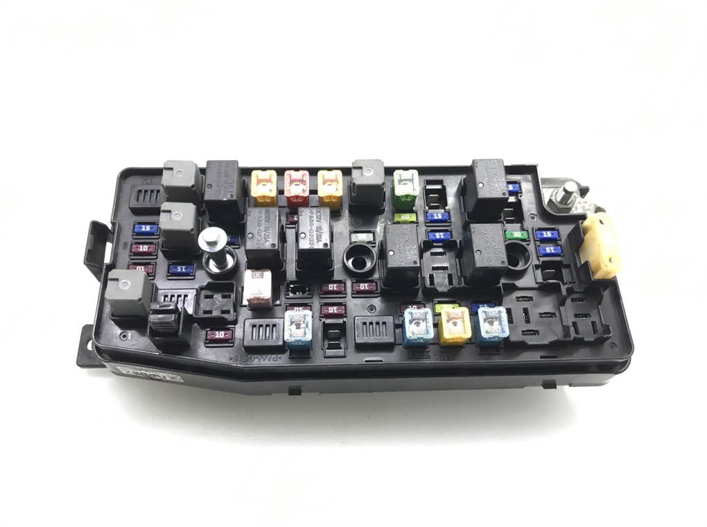 Блок предохранителей для Opel Antara, 2013 г. 2.2 CDTi дизель б/у
