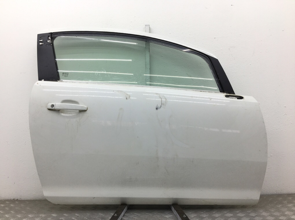 Дверь передняя правая для Opel Corsa, 2013 г. 1.3 CDTi дизель б/у