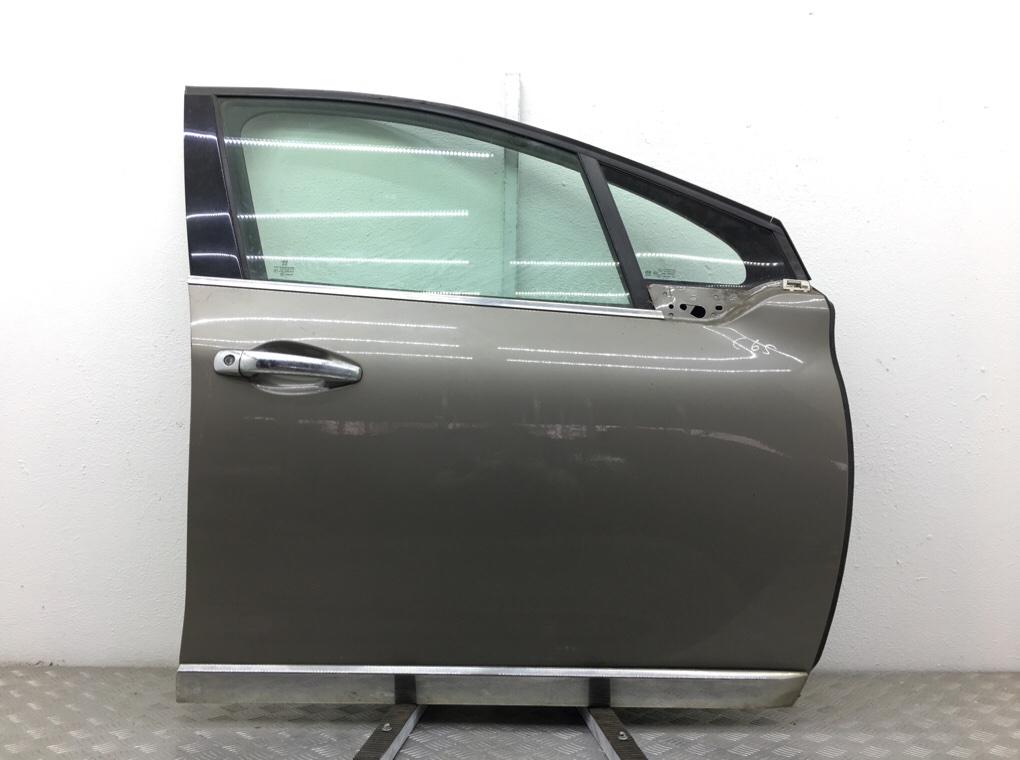 Дверь передняя правая для Peugeot 2008, 2015 г. 1.2 i бензин б/у