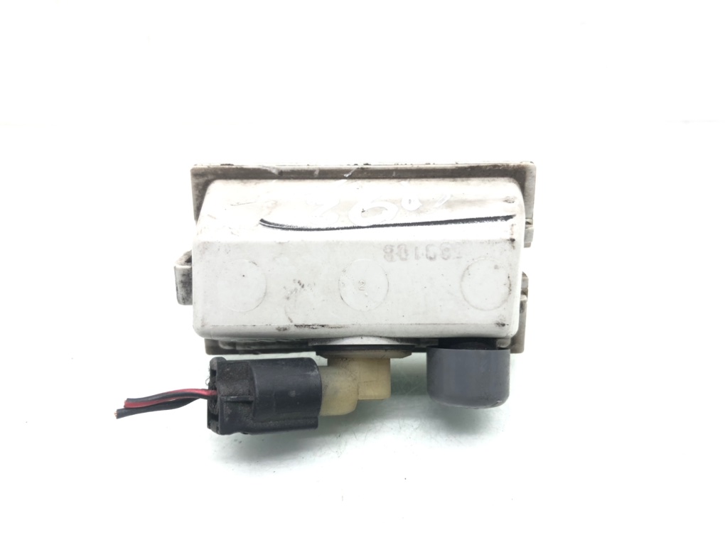 Подсветка номера для Land Rover Range Rover Sport, 2008 г. 3.6 TD дизель б/у — фото 2
