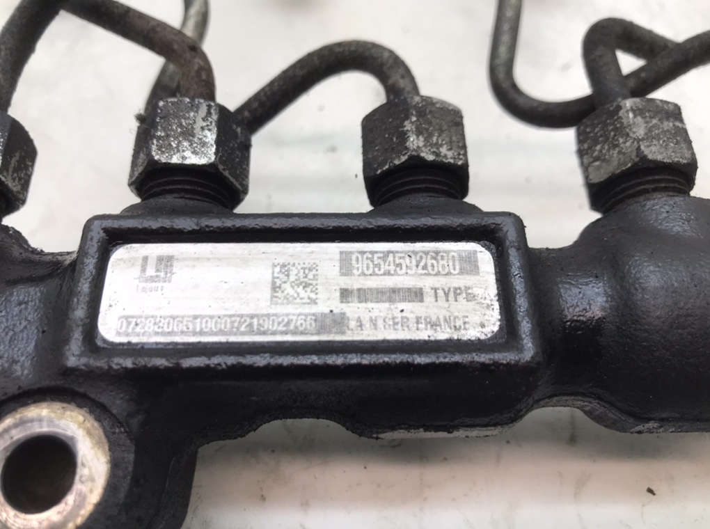 Топливная рампа для Ford Fiesta, 2008 г. 1.4 TDCi дизель б/у — фото 7