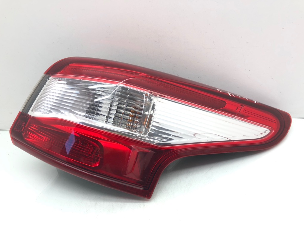 Фонарь задний правый для Nissan Qashqai, 2014 г. 1.2 i бензин б/у