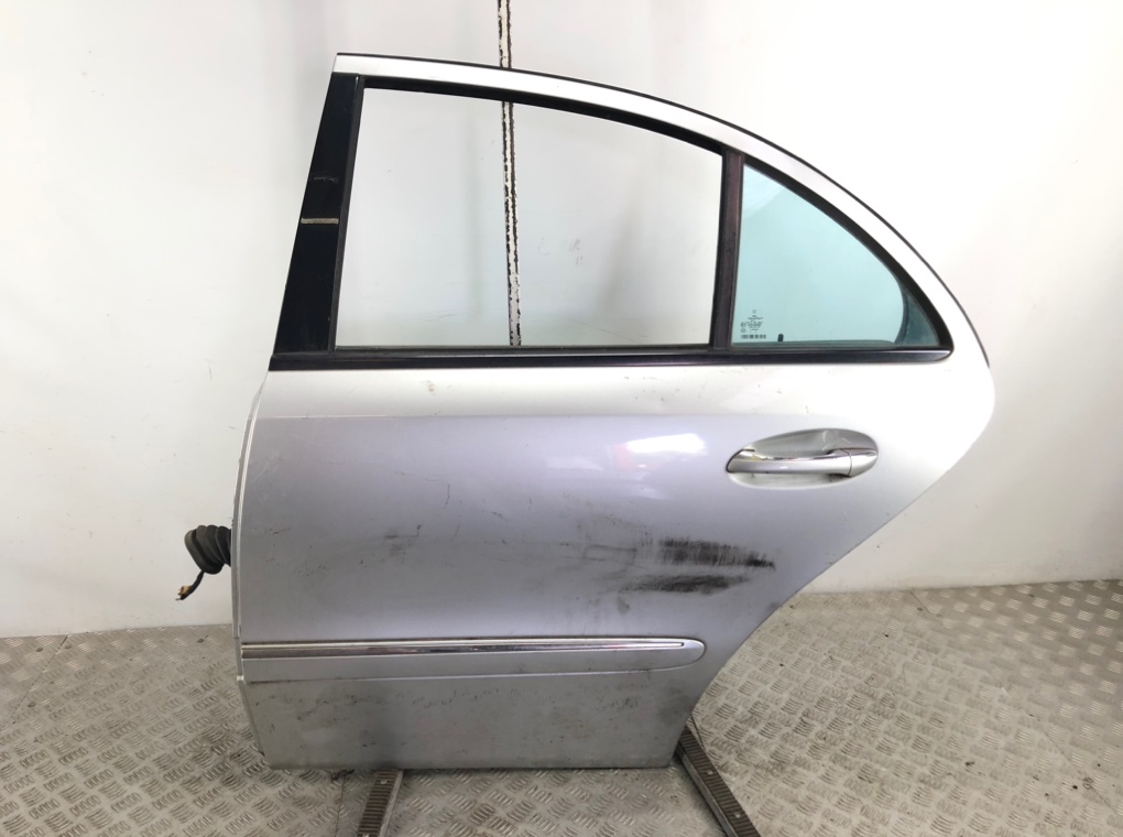 Дверь задняя левая для Mercedes E W211, 2005 г. 2.2 CDi дизель б/у