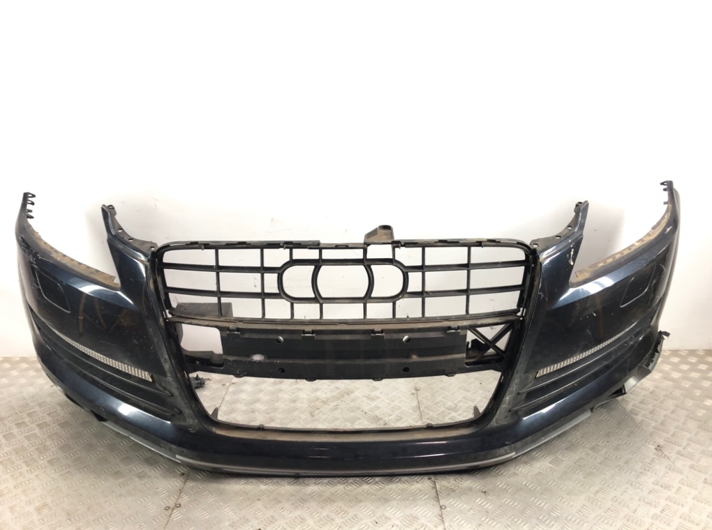 Бампер передний для Audi Q7, 2007 г. 3.0 TDi дизель б/у